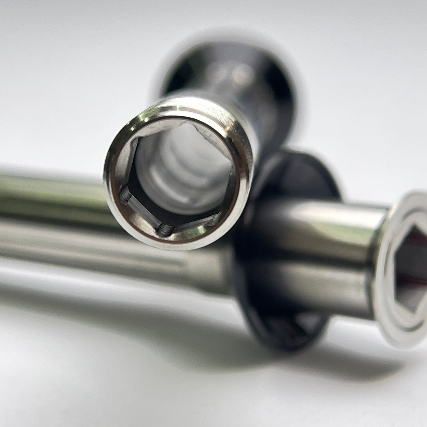 Superlight 33g Specialized Titanium Thru Axle | SL8 SL7 SL6 Aethos Venge