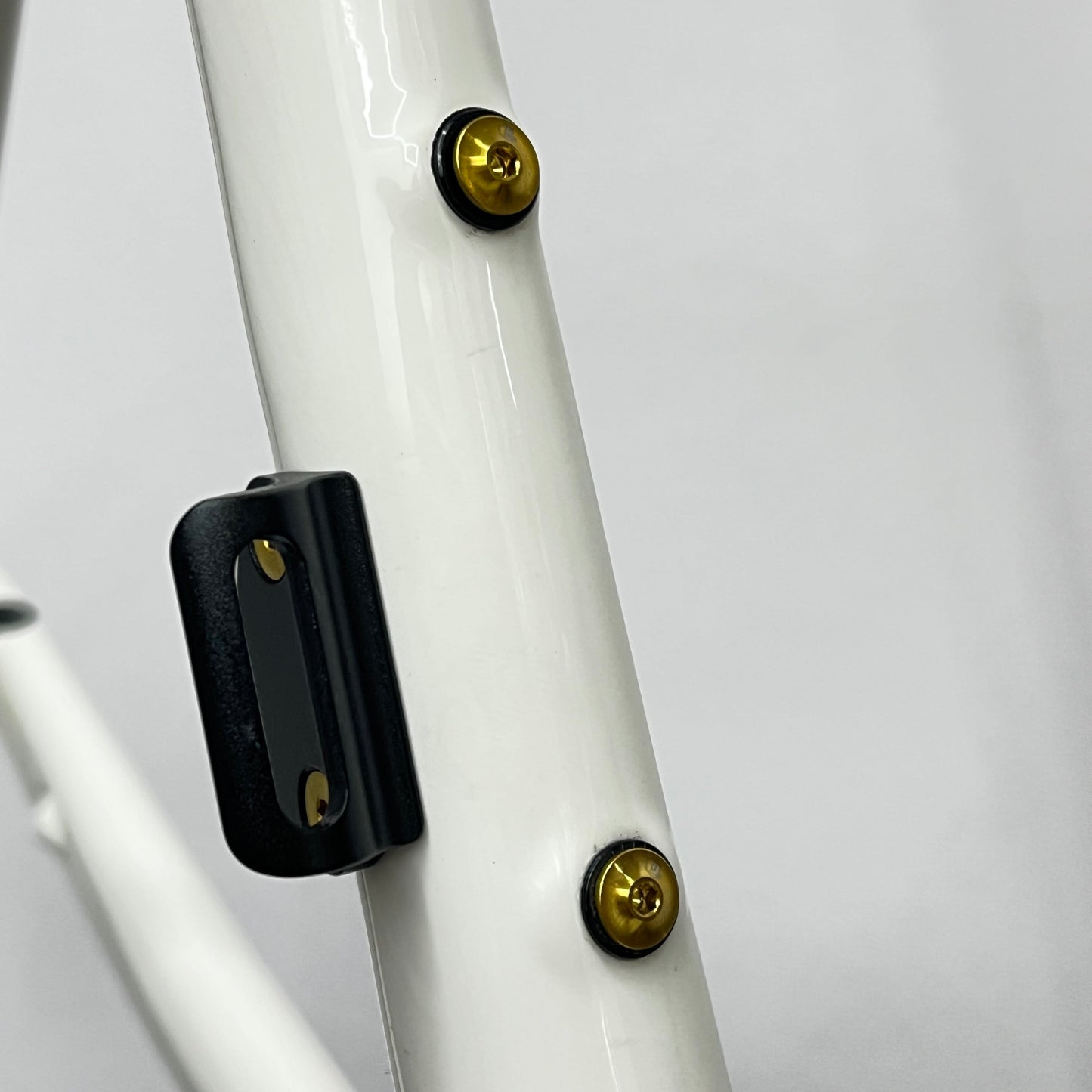 Flat Head Titanium Bolts For Bottle Cage Mounts